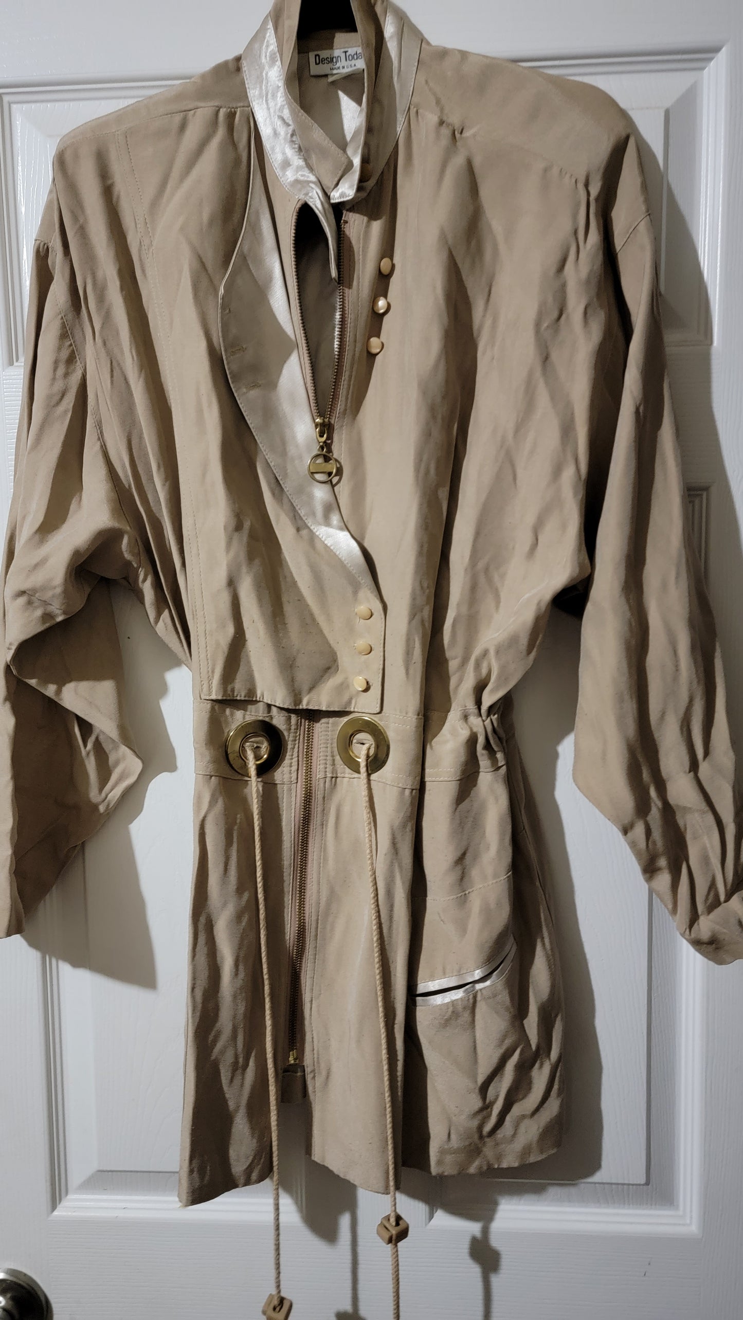 10.05.22 Shiny Beige I.N.C Coat size Large